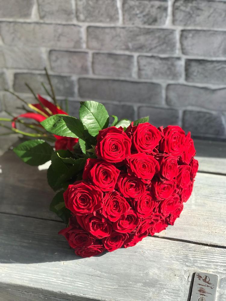 Букет Красные розы Фридом в Пензе