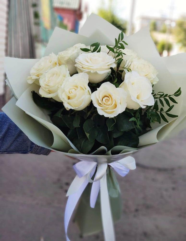 Букет Белые розы Проуд в Пензе