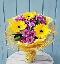Букет цветов из:  Хризантемы и Герберы в Пензе