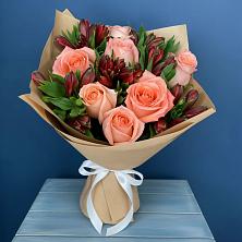 Букет цветов из:  Розы и Альстромерии в Пензе