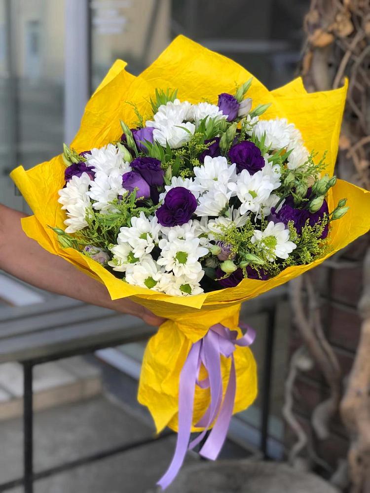 Букет цветов из: Ирисы, Хризантемы и Ромашки в Пензе