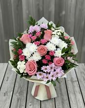 Букет цветов из:  Альстромерии, Гвоздики, Розы и Хризантемы в Пензе