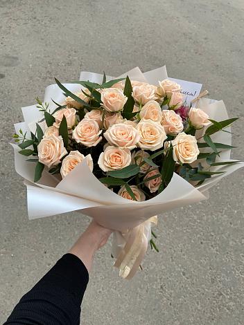 Букет Кремовые розы Латте в Пензе