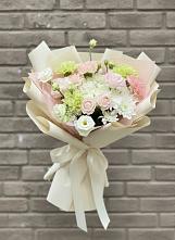 Букет цветов из:  Гвоздики, Розы, Лизиантусы и Хризантемы #REPLACE_PRED# Пензе