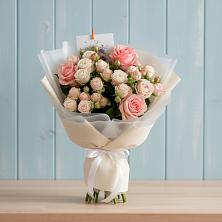 Букет цветов из:  Розы в Пензе