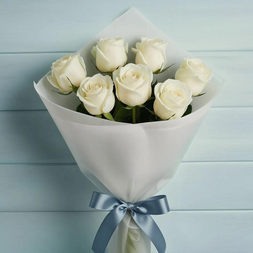 Букет 7 Белых роз Эдлесс Лав в Пензе