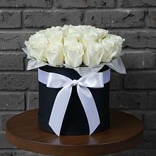 Цветочная композиция из Розы в шляпной коробке в Пензе