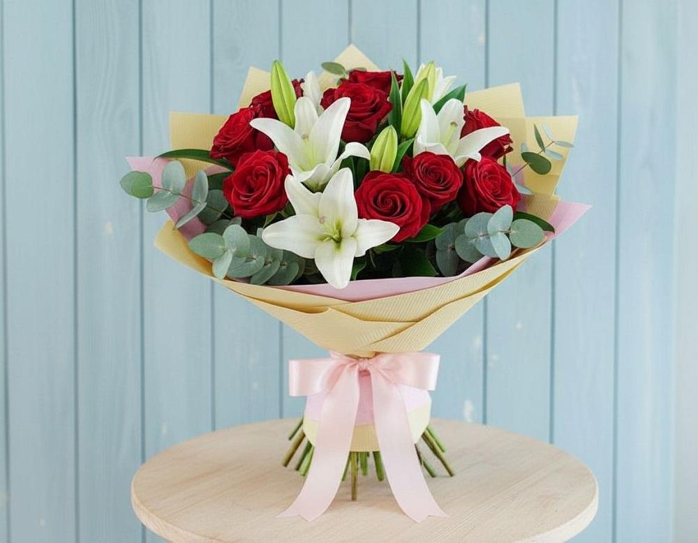 Букет цветов из: Лилии и Розы в Пензе